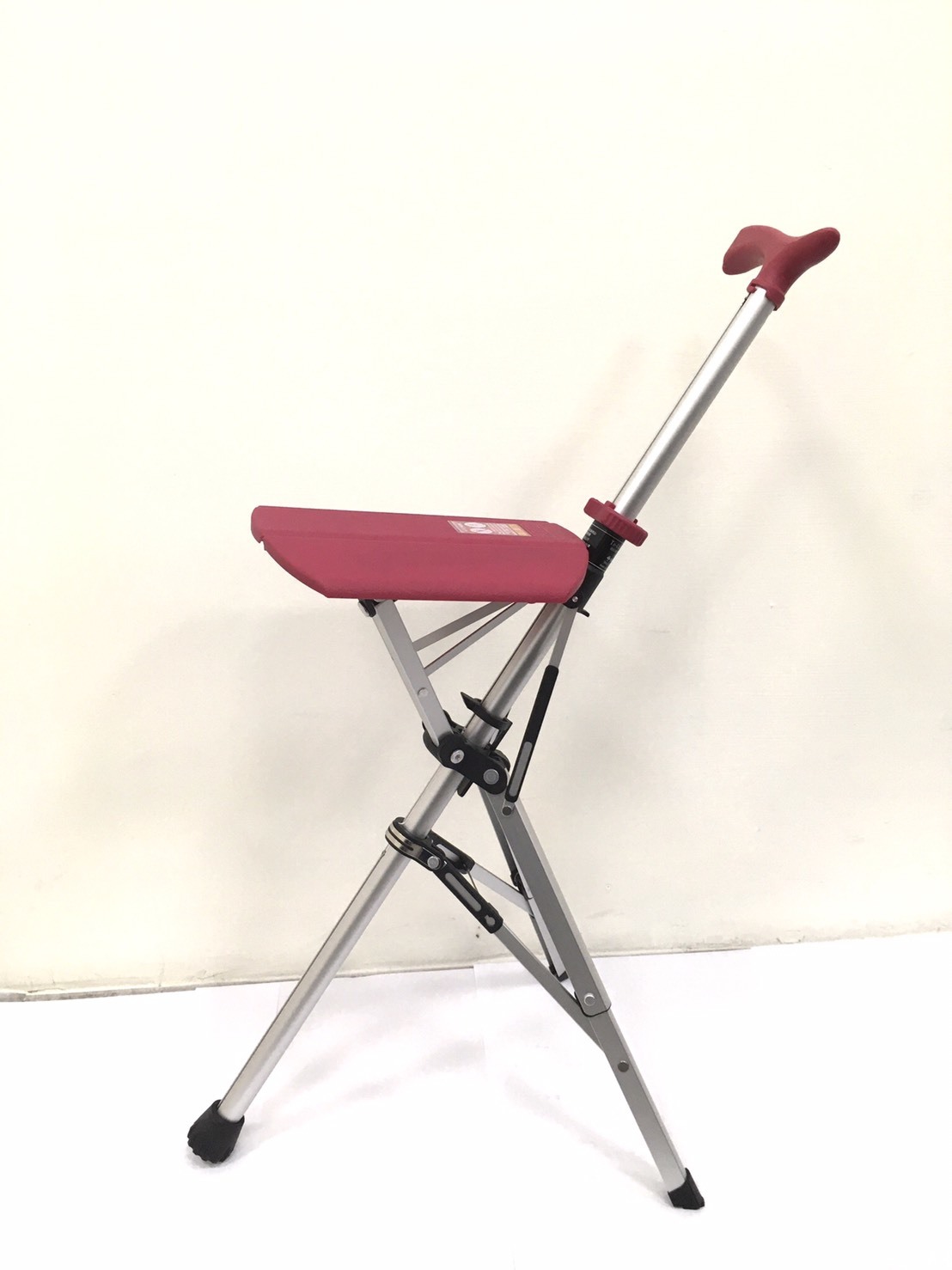 ไม้เท้าเก้าอี้, ไม้เท้าเก้าอี้ Tada-Chair